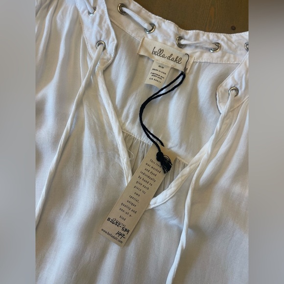 Bella Dahl White Sleeveless Blouse Size Medium - Picture 4 of 7